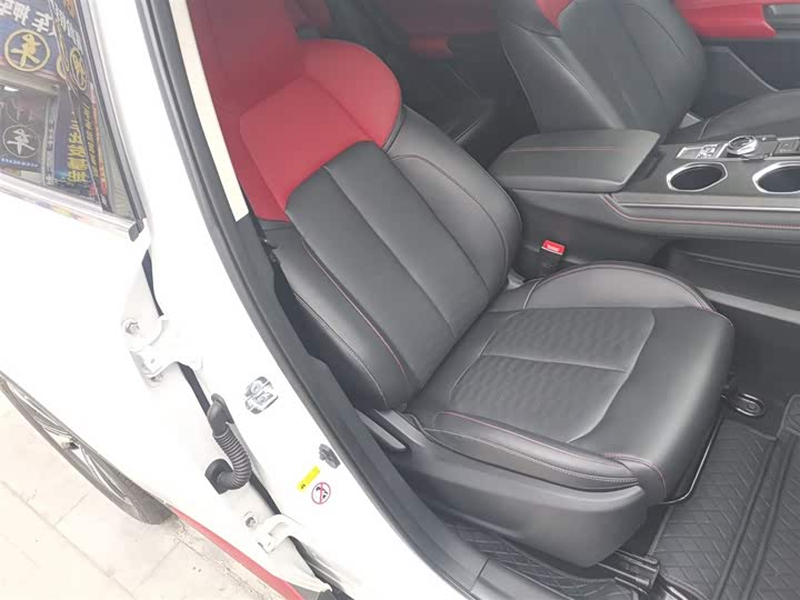 Фото 25 - Changan CS55 Plus