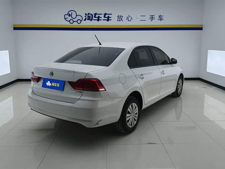 Фото 3 - Volkswagen Santana