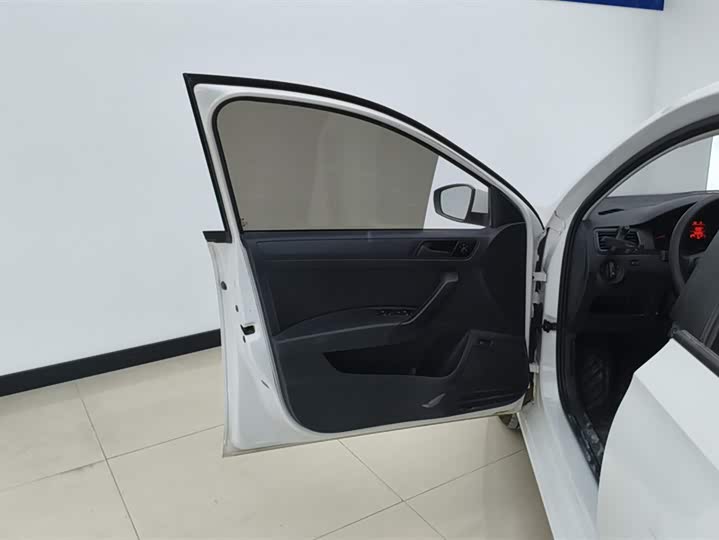 Фото 7 - Volkswagen Santana