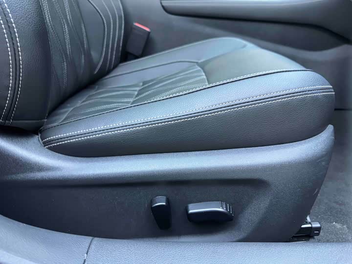 Фото 18 - Nissan Teana