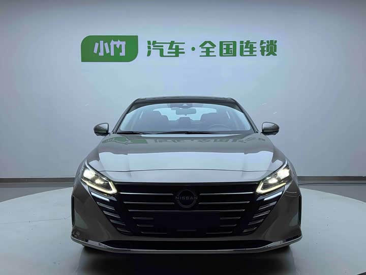 Фото 2 - Nissan Teana