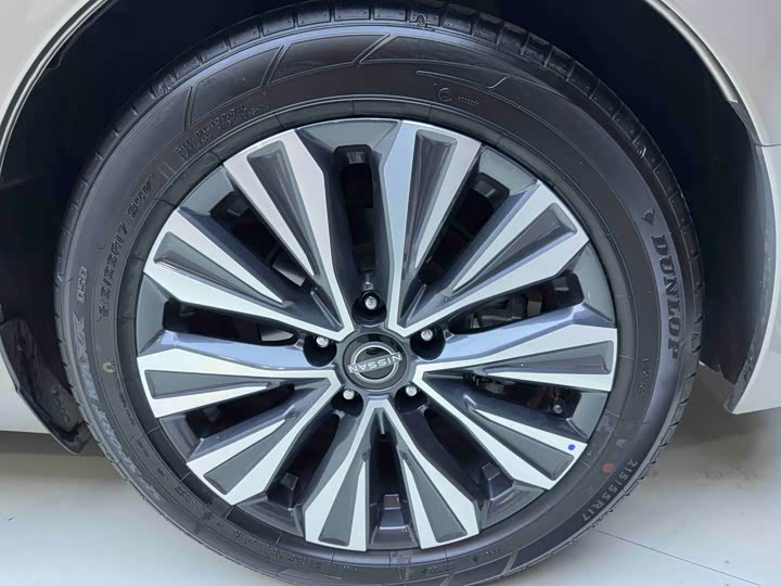 Фото 23 - Nissan Teana