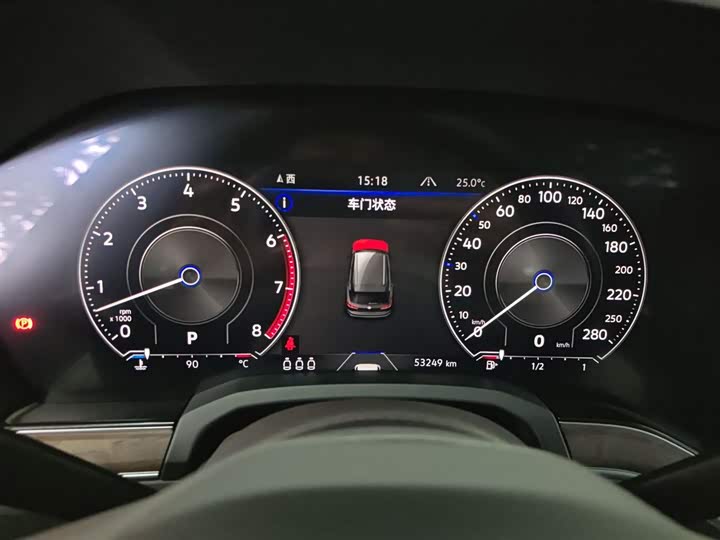 Фото 12 - Volkswagen Touareg