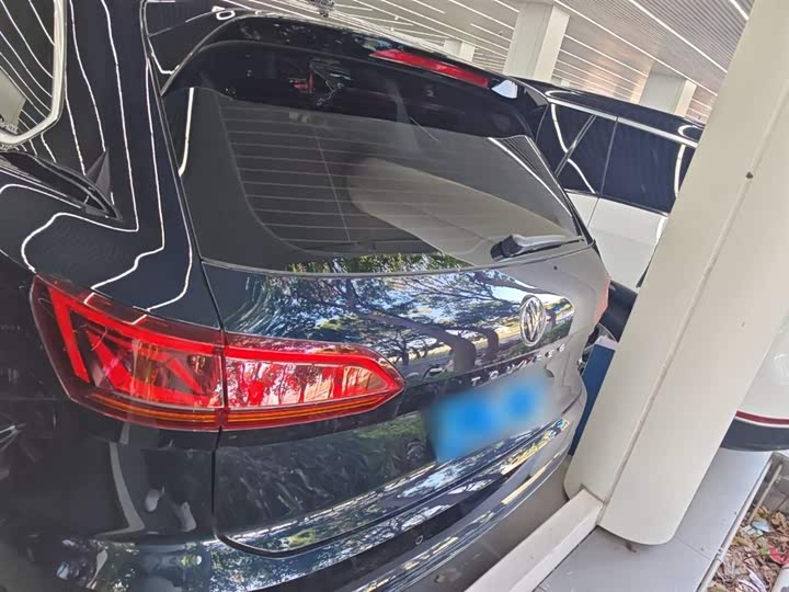 Фото 6 - Volkswagen Touareg