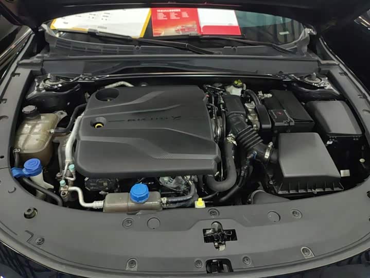 Фото 10 - Changan UNI-V