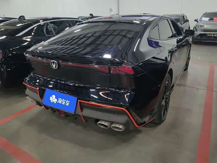 Фото 3 - Changan UNI-V