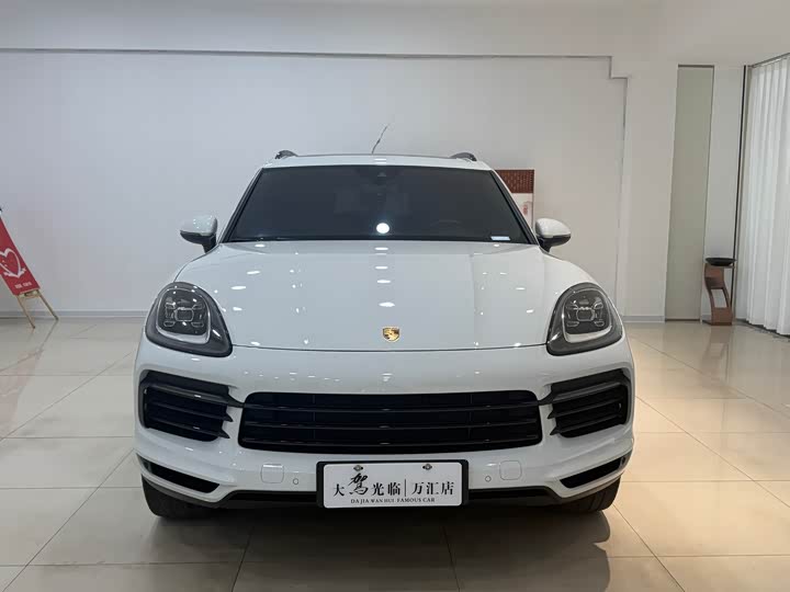 Фото 2 - Porsche Cayenne Hybrid