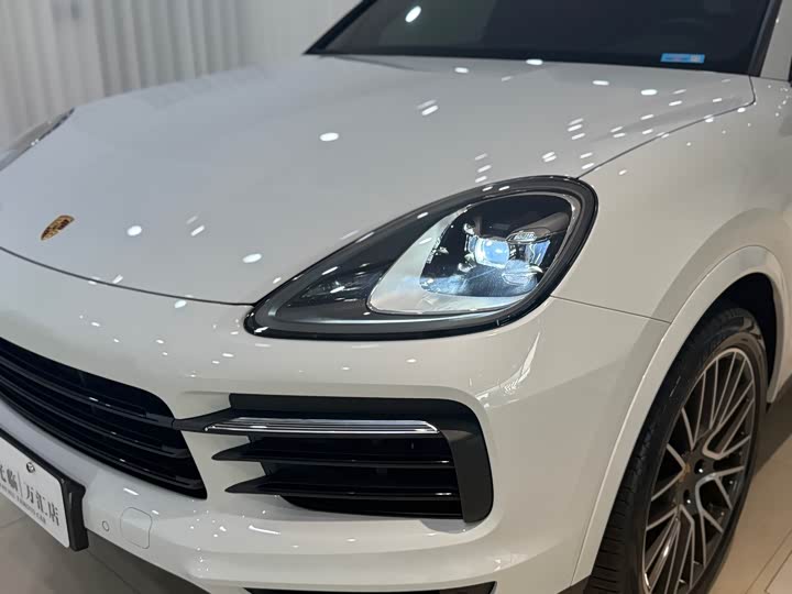 Фото 5 - Porsche Cayenne Hybrid