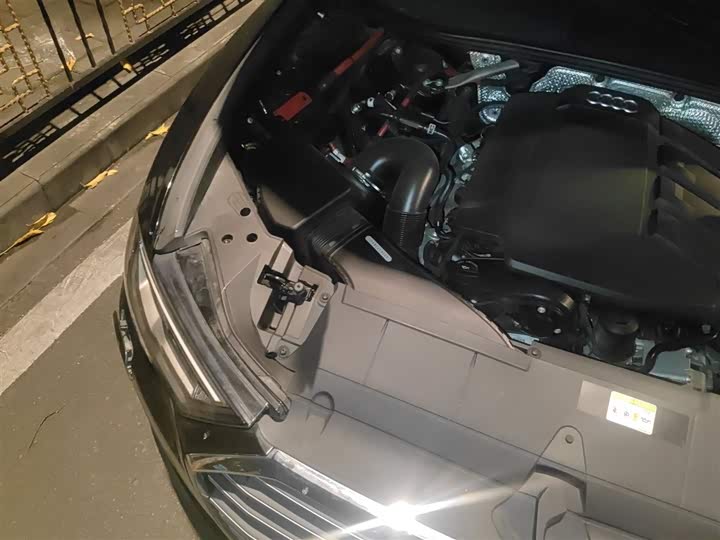 Фото 20 - Audi A6L