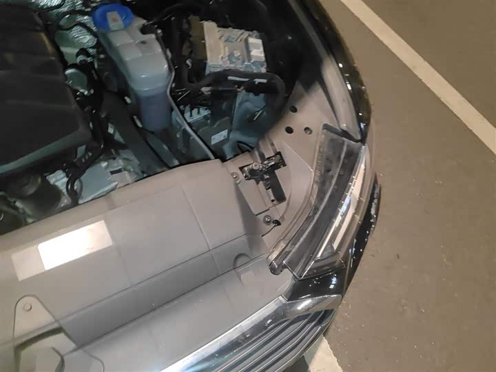 Фото 21 - Audi A6L