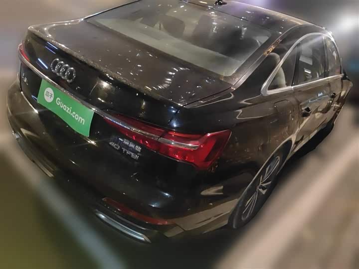 Фото 28 - Audi A6L