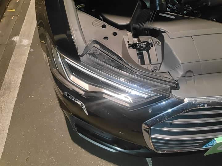 Фото 29 - Audi A6L