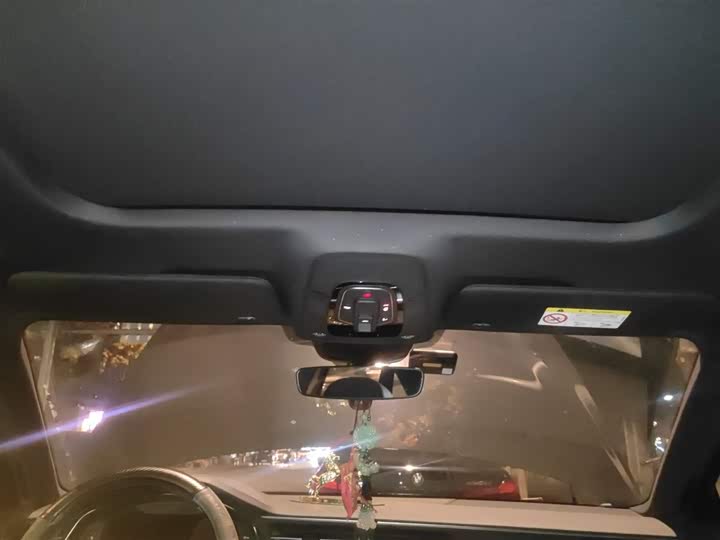 Фото 9 - Audi A6L