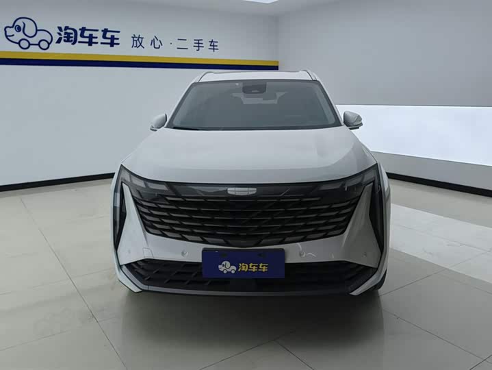 Фото 2 - Geely Atlas L