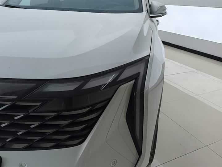 Фото 5 - Geely Atlas L