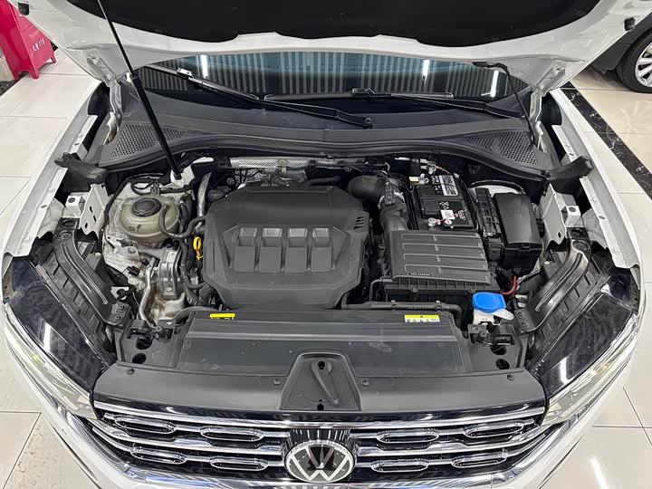 Фото 13 - Volkswagen Tayron