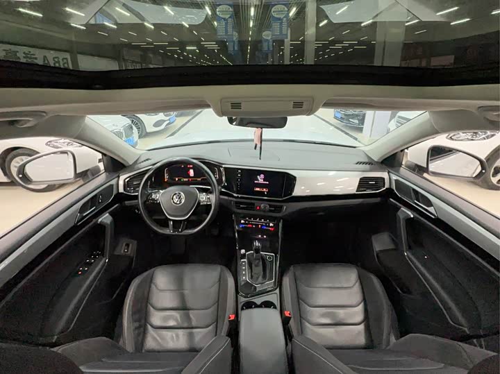 Фото 16 - Volkswagen Tayron