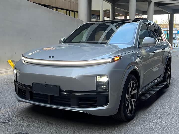 Фото 1 - LiXiang L8