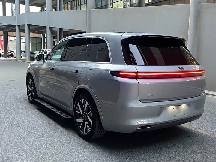 Фото 7 - LiXiang L8