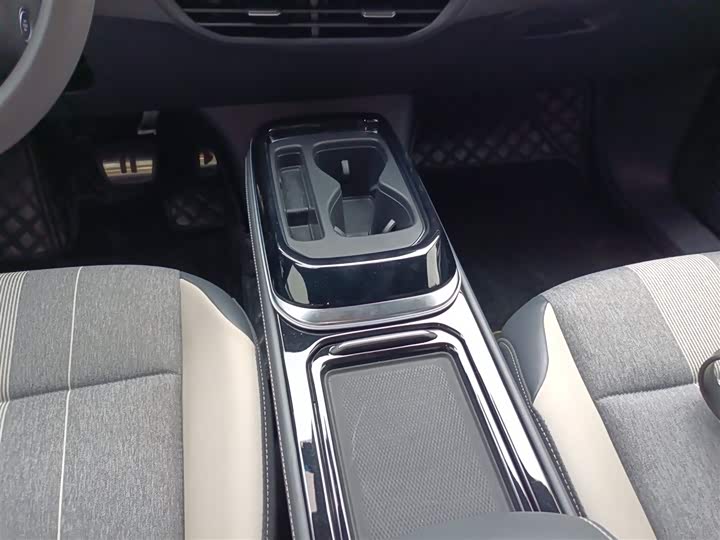 Фото 14 - Volkswagen ID.4 Crozz