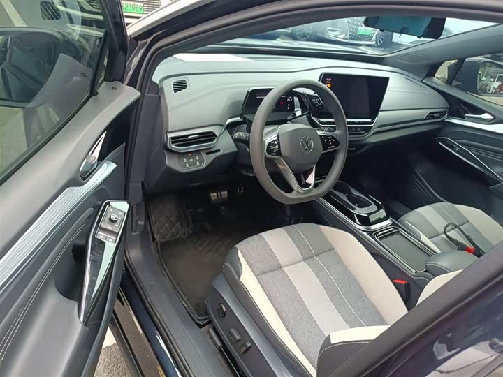 Фото 16 - Volkswagen ID.4 Crozz