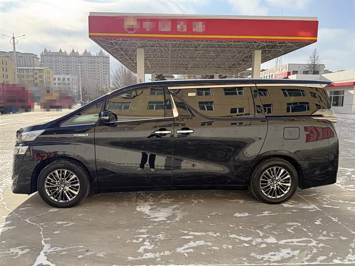 Фото 2 - Toyota Vellfire