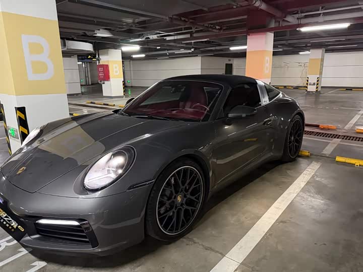 Фото 1 - Porsche 911