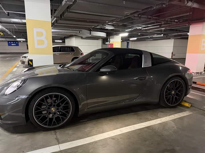 Фото 2 - Porsche 911