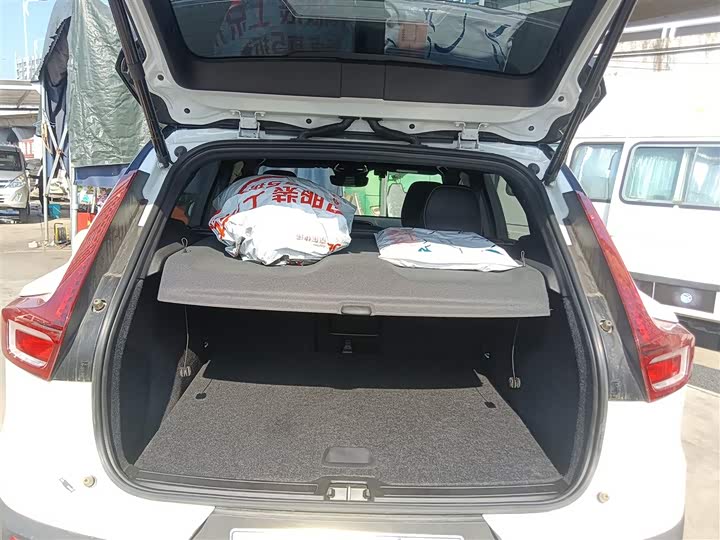 Фото 19 - Volvo XC40 EV