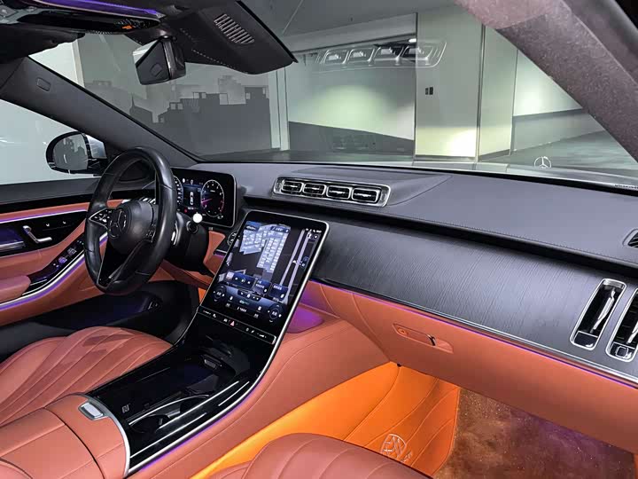 Фото 11 - Mercedes-Benz S-Class