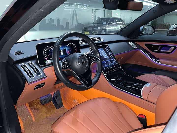 Фото 14 - Mercedes-Benz S-Class