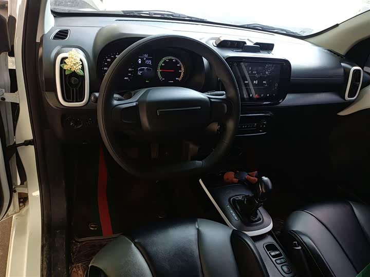 Фото 13 - Roewe Clever