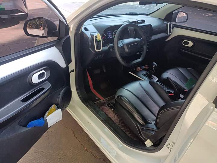 Фото 14 - Roewe Clever