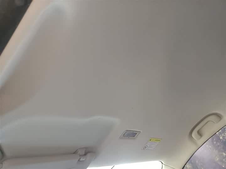 Фото 9 - Roewe Clever