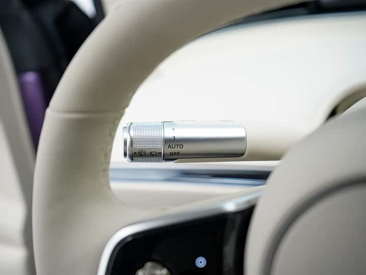 Фото 37 - Luxeed S7