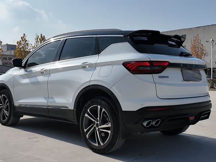 Фото 6 - Geely Coolray