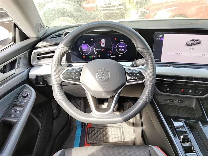 Фото 11 - Volkswagen Lamando L