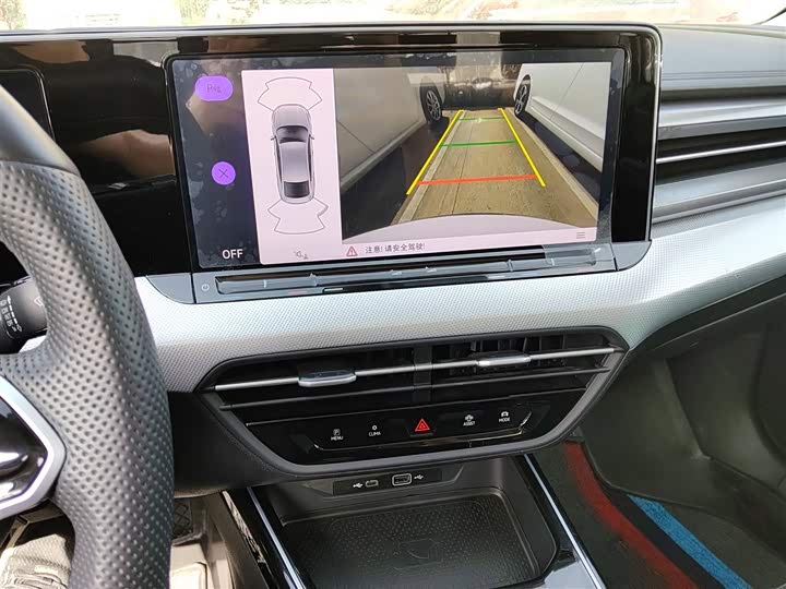 Фото 13 - Volkswagen Lamando L