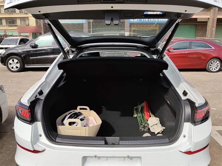 Фото 19 - Volkswagen Lamando L