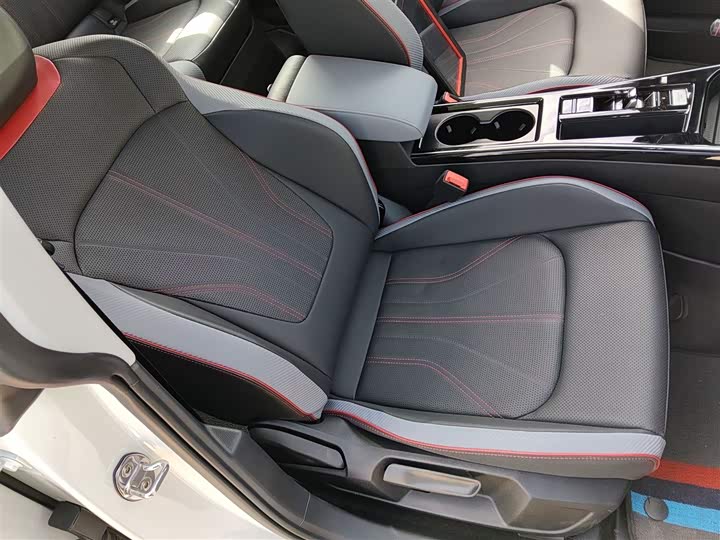 Фото 25 - Volkswagen Lamando L