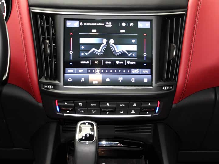 Фото 15 - Maserati Levante