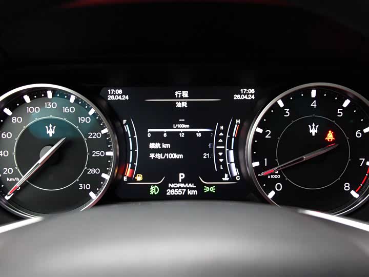 Фото 9 - Maserati Levante