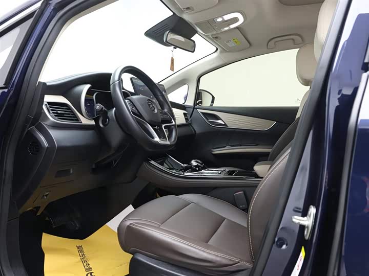 Фото 10 - BYD Song Max Hybrid