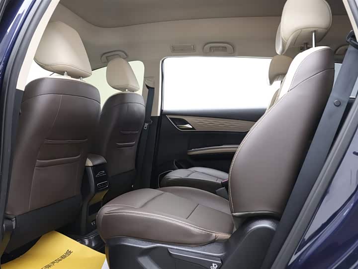 Фото 13 - BYD Song Max Hybrid