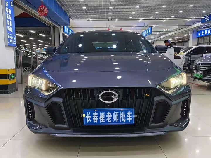 Фото 1 - GAC Trumpchi Empow R