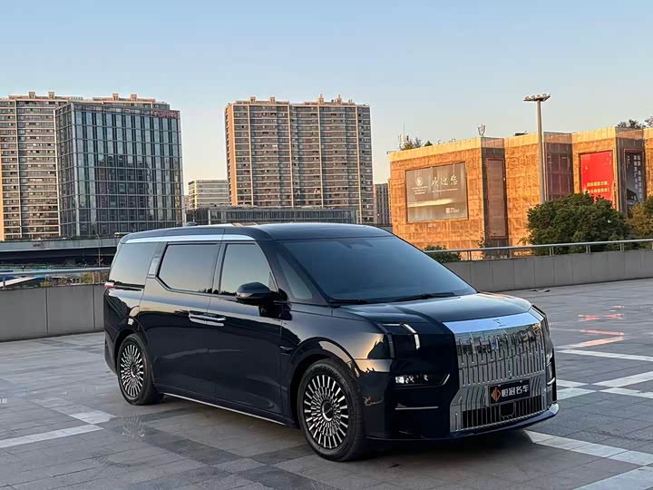 Фото 3 - Zeekr 009