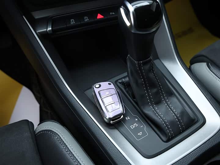 Фото 12 - Audi Q3