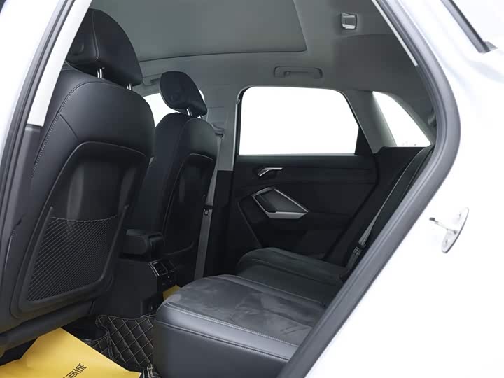 Фото 13 - Audi Q3