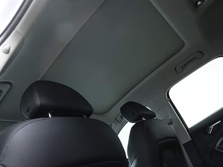 Фото 14 - Audi Q3