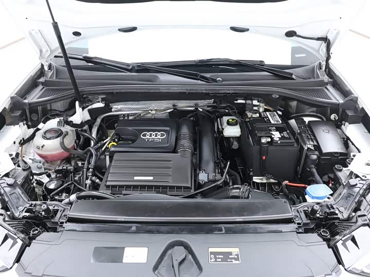 Фото 17 - Audi Q3